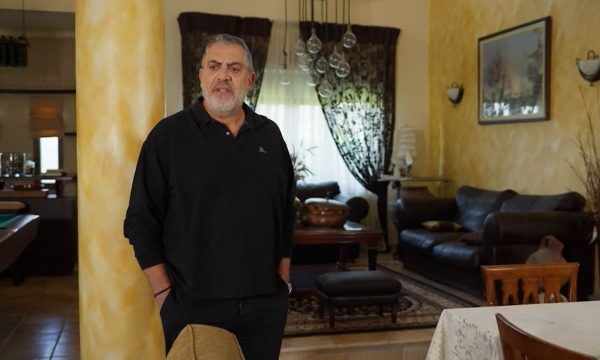 Τι θα δούμε απόψε στη «Γη της Ελιάς» – Το σχέδιο του Δημοσθένη δείχνει να ναυαγεί