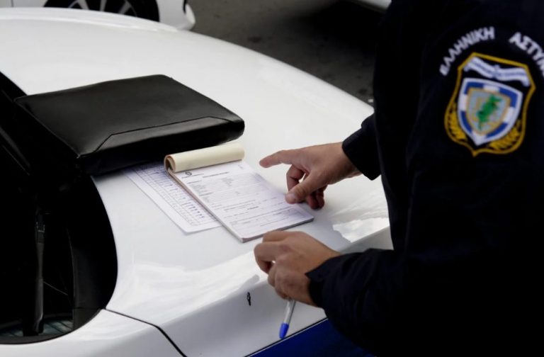 Πρόκειται για παράβαση και την κάνουν σχεδόν όλοι οι οδηγοί – Τιμωρείται με… τριψήφιο πρόστιμο