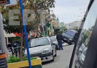 Τροχαίο στο Γαλάτσι – Διερχόμενο Ι.Χ κατέληξε επάνω σε σταθμευμένα οχήματα