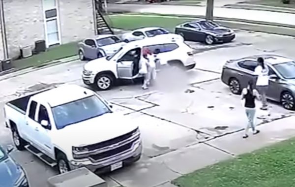 ΗΠΑ: Οδηγός ταξί παρέσυρε και σκότωσε κοριτσάκι ενός έτους που μόλις είχε αποβιβαστεί από το όχημα