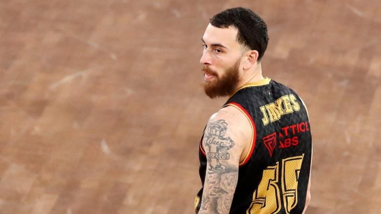 Έγραψε ιστορία ο Τζέιμς: Ξεπέρασε τον Σπανούλη και έγινε ο πρώτος σκόρερ στην ιστορία της Euroleague