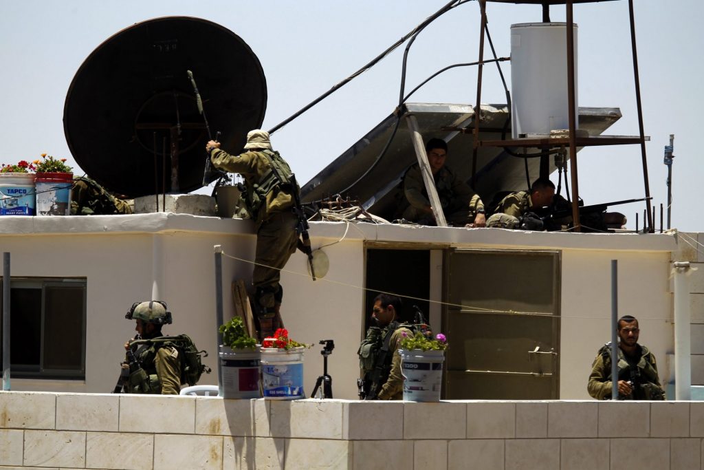 Δυτική Όχθη: Τραυματίες δύο πράκτορες της Σιν Μπετ σε επεισόδιο με πυροβολισμούς – Ο ένας σε σοβαρή κατάσταση
