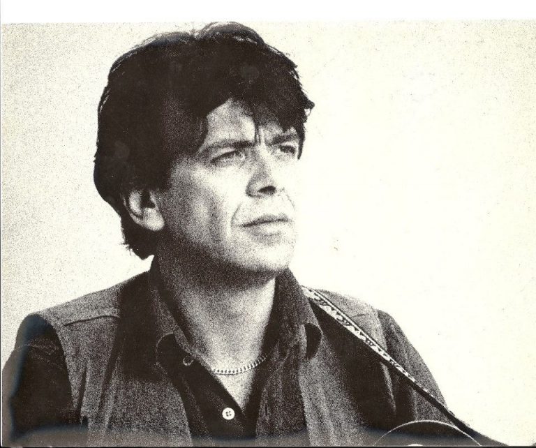 Δήμος Μούτσης: Ο αρχιβασανιστής Μάλλιος και οι στίχοι του Παναγούλη – Οι «Μαρτυρίες» και η Χούντα