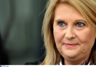 Τέμπη: Απάντηση μητέρας θύματος στη Σοφία Βούλτεψη για το «μπαγιάτικο θέμα»