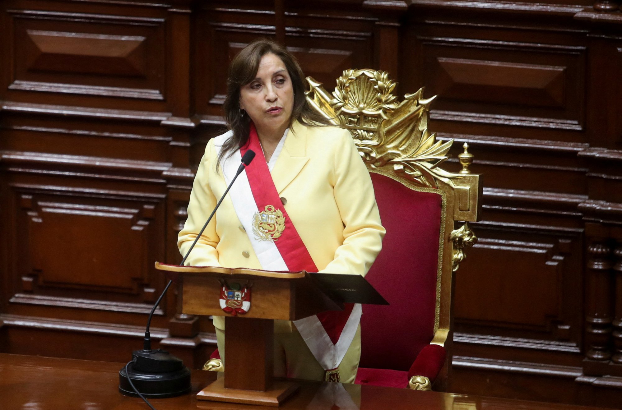 Περού: Εισαγγελική έρευνα για την Μπολουάρτε γιατί ως υπουργός εθεάθη να φορά πανάκριβα ρολόγια