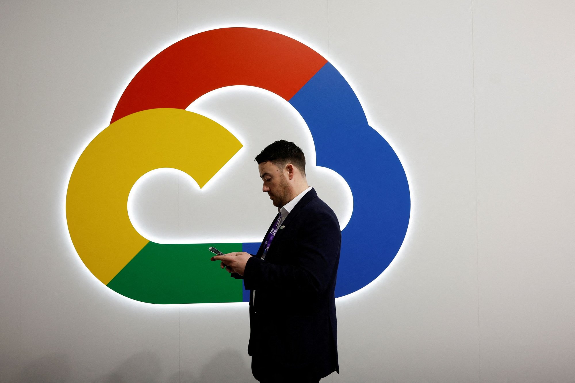 Ισραήλ: 600+ υπάλληλοι της Google υποστηρίζουν πως η εταιρεία μπορεί να κατηγορηθεί για γενοκτονία