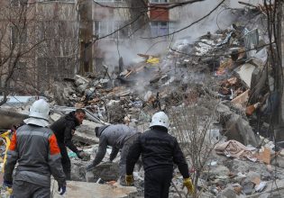 Ρωσικό πλήγμα στην Οδησσό – Νέα έκκληση Ζελένσκι προς την Δύση