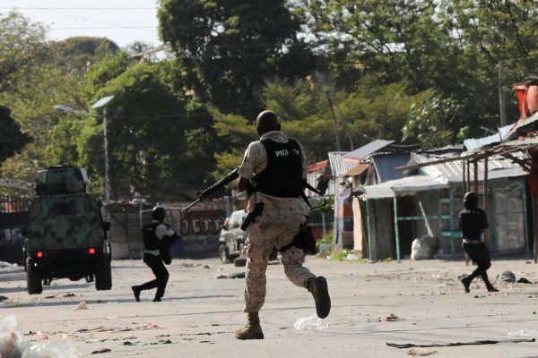 Αϊτή: Ένοπλη επίθεση συμμοριών στη μεγαλύτερη φυλακή της χώρας – Απέδρασε μεγάλος αριθμός κρατoύμενων