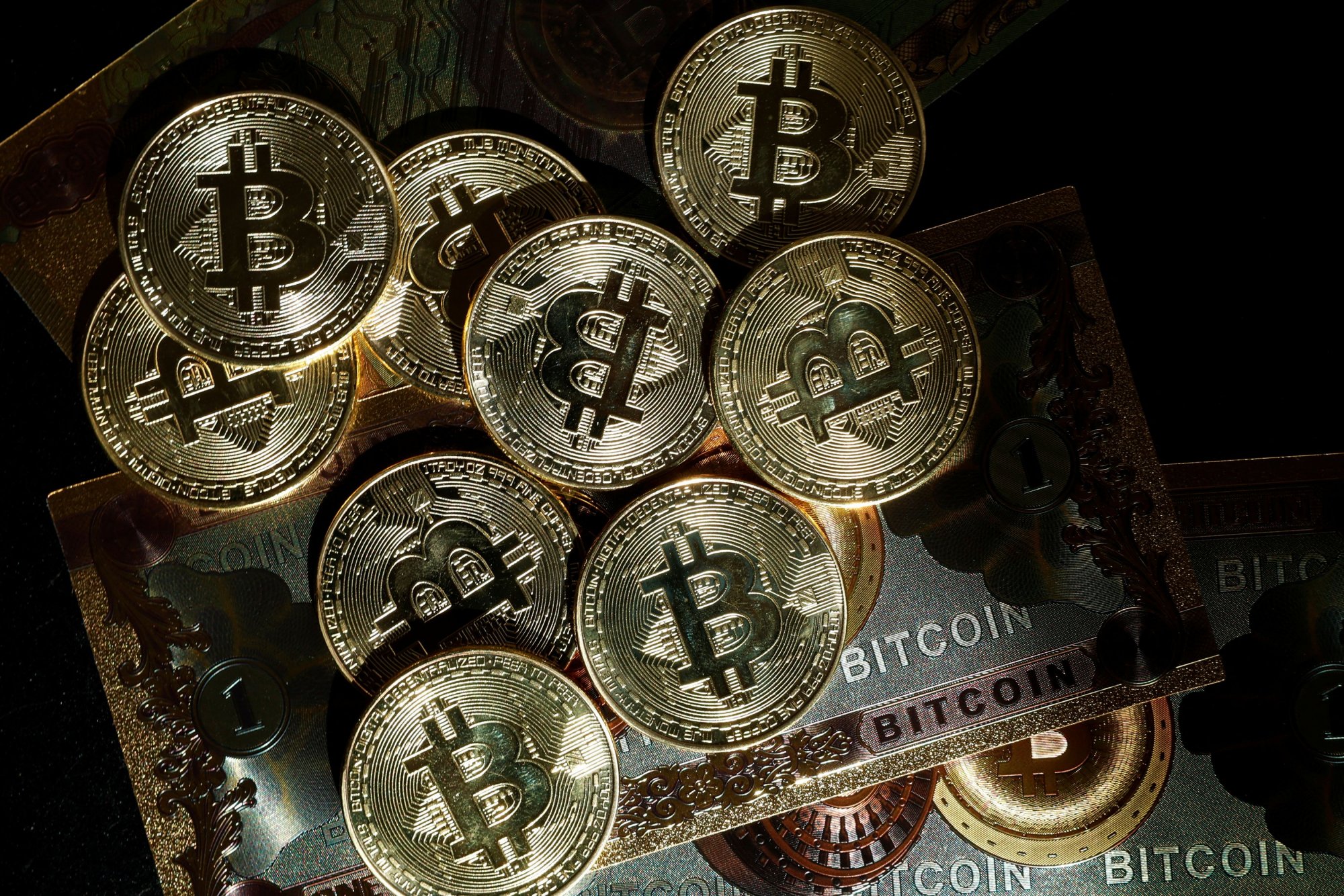 Ιστορικό ρεκόρ για το Bitcoin - Για πρώτη φορά πάνω από τα 71.000 δολάρια