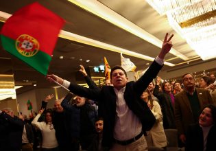 Εκλογές Πορτογαλία: Προηγείται η κεντροδεξιά στο exit poll – Αρνείται να συνεργαστεί με την άκρα δεξιά