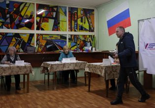 Ρωσία: «Όλα έχουν αποφασιστεί για εμάς» – Στις κάλπες οι Ρώσοι, χωρίς μεγάλο ενθουσιασμό