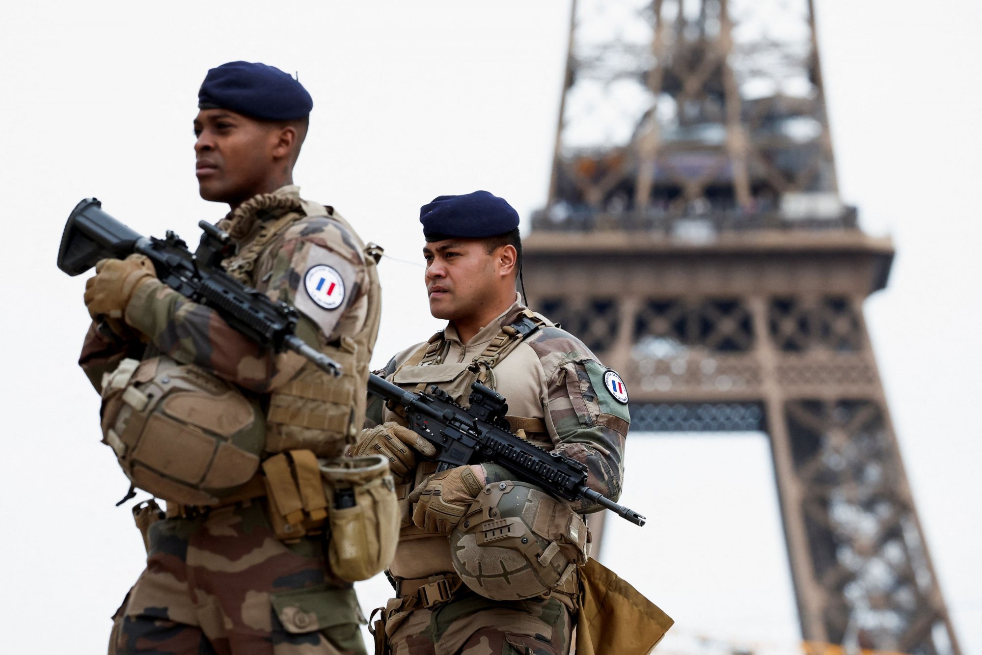 EE: H μια μετά την άλλη οι ευρωπαϊκές χώρες λαμβάνουν μέτρα για πιθανή τρομοκρατική επίθεση