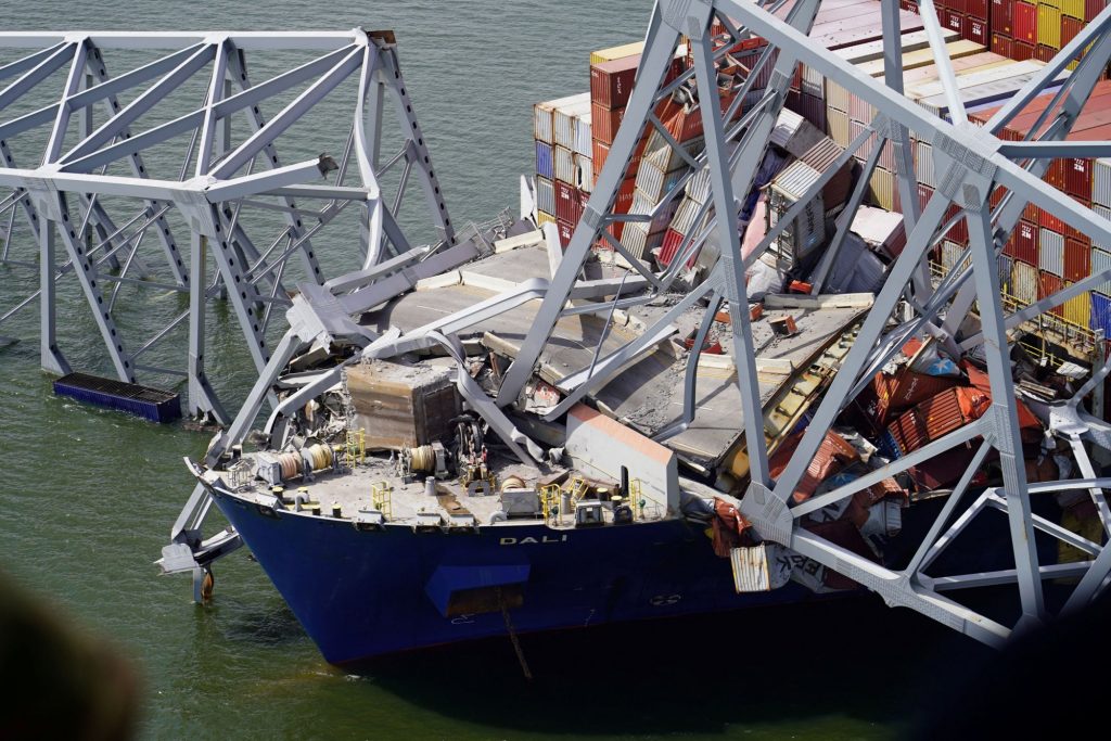 Βαλτιμόρη: Έκαναν διάλειμμα και είδαν το πλοίο να έρχεται πάνω τους – Δραματικές περιγραφές
