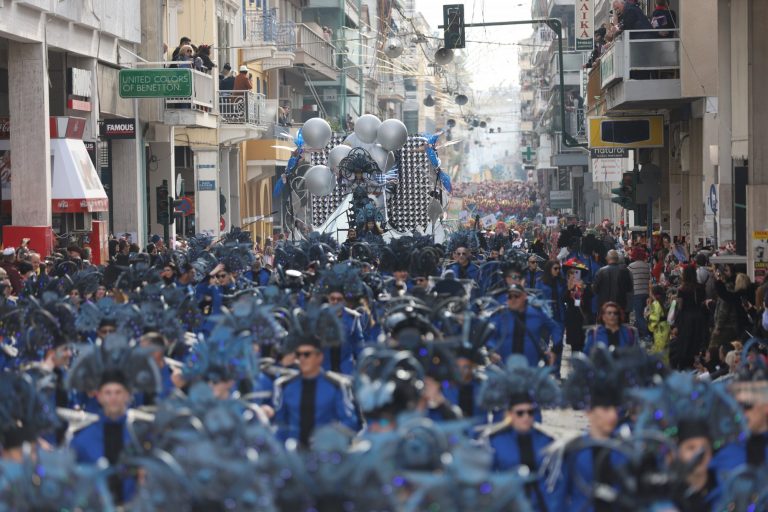 Πάτρα: Εντοπίστηκαν οι δύο κοπέλες ΑμεΑ που χάθηκαν στην παρέλαση – Νέος συναγερμός με εξαφάνιση 12χρονου