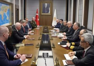 Τουρκία: Συνάντηση Αμερικανών βουλευτών με τον υπουργό Άμυνας για τα F16 – Στις ΗΠΑ στις 9 Μαΐου ο Ερντογάν