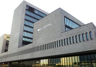 Europol: Έκλεψαν απόρρητα έγγραφα από την έδρα της στη Χάγη