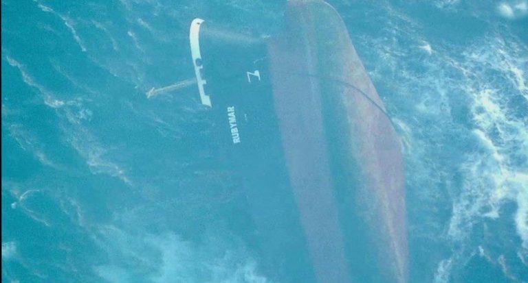 Greenpeace: Προειδοποιεί ότι το Rubymar θα μπορούσε να προκαλέσει μακροπρόθεσμη κρίση