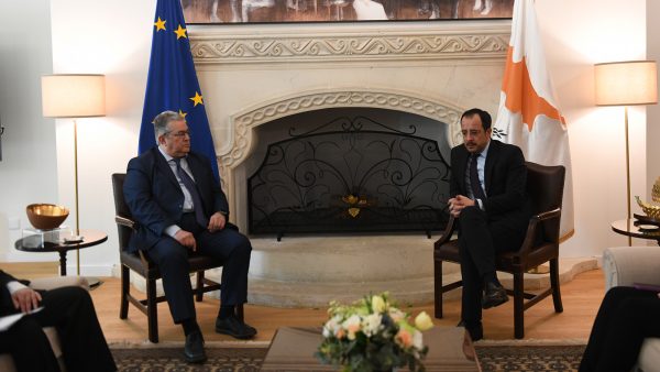 Κουτσούμπας: Το ΚΚΕ στέκεται αλληλέγγυο στον αγώνα του κυπριακού λαού για μια πατρίδα ενιαία