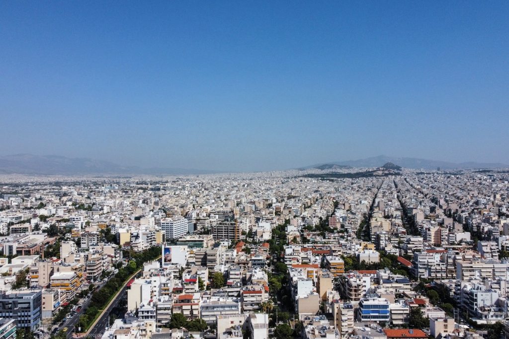 Golden Visa, AirBnB και βραχυχρόνιες μισθώσεις: Τι αλλάζει σε δηλώσεις και ελέγχους