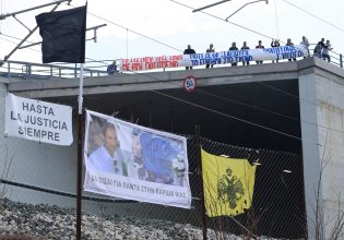 Τέμπη: Έξι ερωτήματα ΣΥΡΙΖΑ «για την κρατική μονταζιέρα» – Καλεί σε παρέμβαση Εισαγγελέα