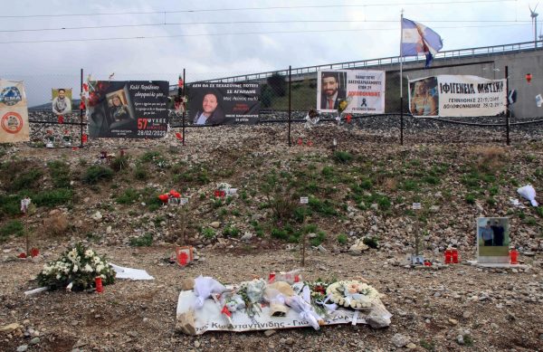 ΣΥΡΙΖΑ για Τέμπη: Η ΝΔ λέει ότι το μπάζωμα έγινε γιατί ακουγόντουσαν ανθρώπινες φωνές 6 μέρες μετά