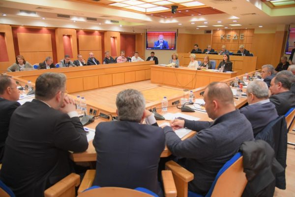 Στην συνεδρίαση της ΚΕΔΕ θα παραστεί ο Θοδωρής Λιβάνιος