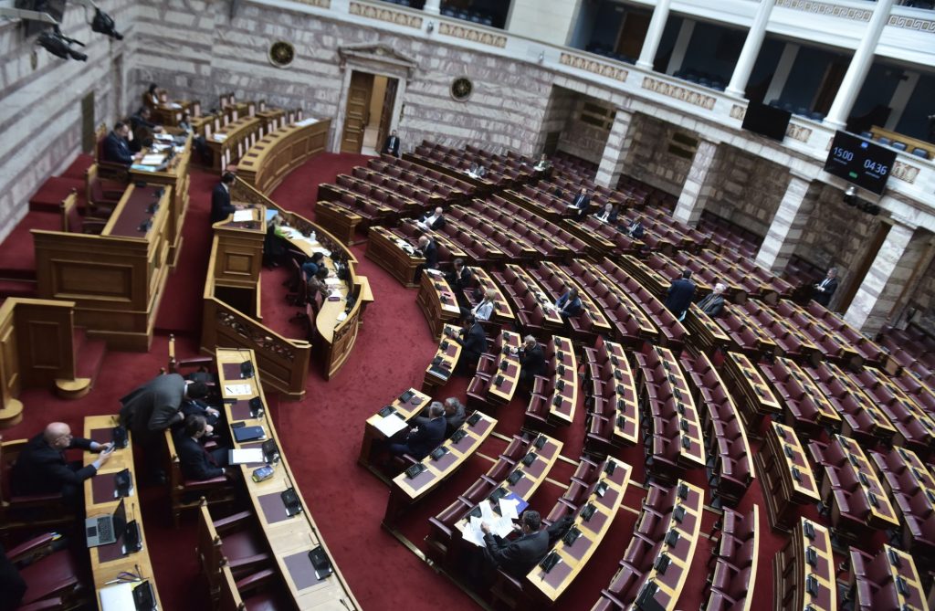 Βουλή: Ορίστηκε η μέρα συζήτησης και ψήφισης του πορίσματος της Εξεταστικής για το «έγκλημα των Τεμπών»