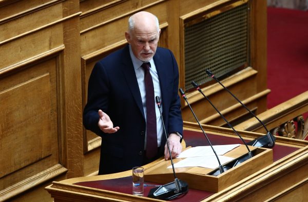 Παπανδρέου: Στη ΝΔ υπηρετείτε τους ισχυρούς – Προαποφασισμένο έγκλημα συστηματικής συγκάλυψης