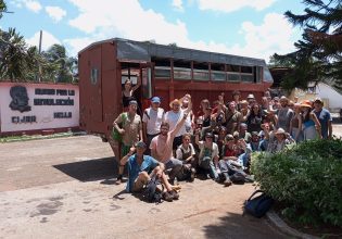 Μια εκδήλωση για την Κούβα που επιμένει στον δικό της δρόμο