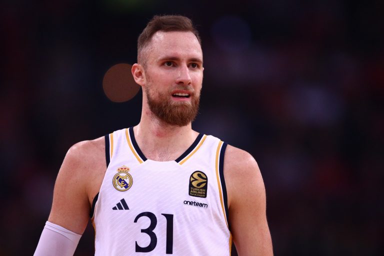 Μούσα: «Ο Ολυμπιακός πέρσι έκανε μια σπουδαία σεζόν, αλλά…» (vid)