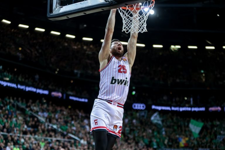 Το «μπάσκετ του Μπαρτζώκα» μέσα σε 6 δευτερόλεπτα και η… διαχρονική ατάκα του Λαρεντζάκη (vids)