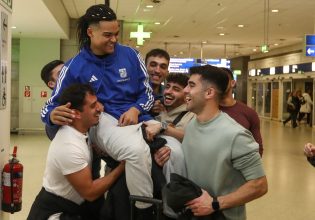 Αποθέωση στο αεροδρόμιο για τον Καραλή (pics)