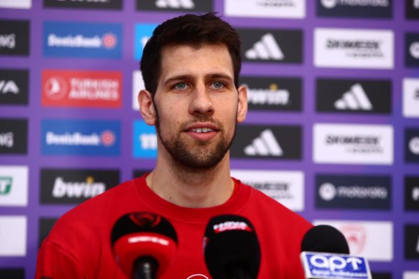 Λούντζης: «Κρίσιμο το παιχνίδι με την Βίρτους, να βγάλουμε ενέργεια και να έχουμε σκληράδα»