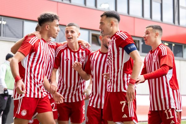 Ολυμπιακός Κ19: Οι πανηγυρισμοί στο Μόναχο για την πρόκριση στο Final 4 (vid)