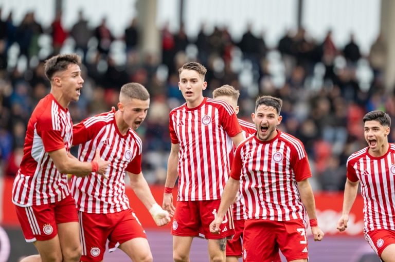 Πώς τα «χρυσά» παιδιά του Ολυμπιακού ισοπέδωσαν την Μπάγερν (vids)