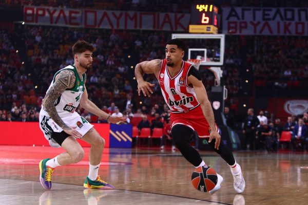 Χαμός στις τελευταίες αγωνιστικές της Euroleague – Το πρόγραμμα και η βαθμολογία των πρώτων 9 ομάδων (pic)