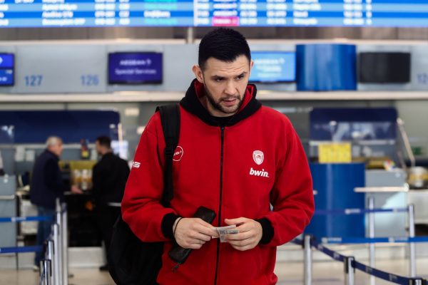 Παπανικολάου: «Ας είναι φέτος η χρονιά που θα κάνουμε το διπλό στην έδρα της Εφές»