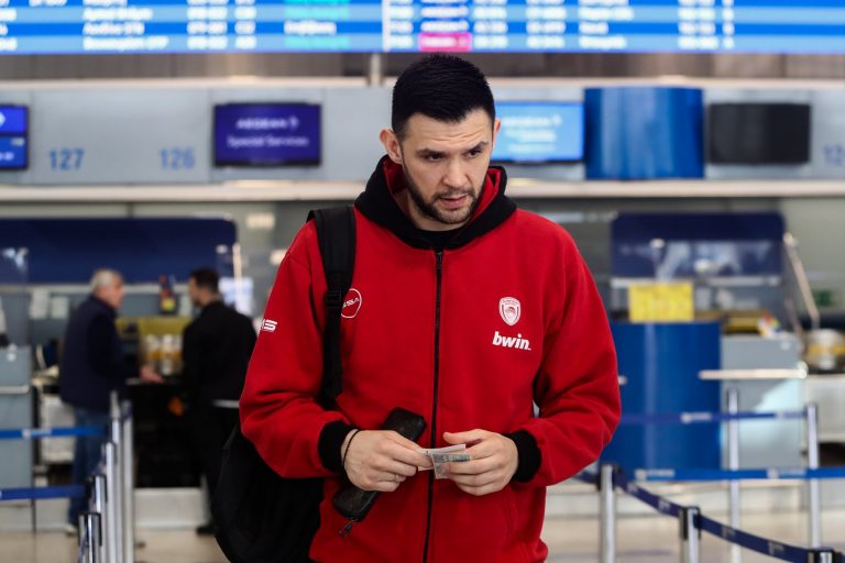 Παπανικολάου: «Ας είναι φέτος η χρονιά που θα κάνουμε το διπλό στην έδρα της Εφές»