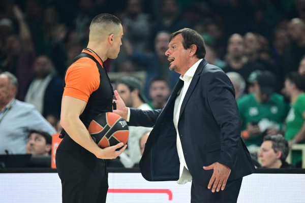 Αταμάν: «Μεγάλη νίκη, αλλά έχουμε τρία παιχνίδια ακόμα»