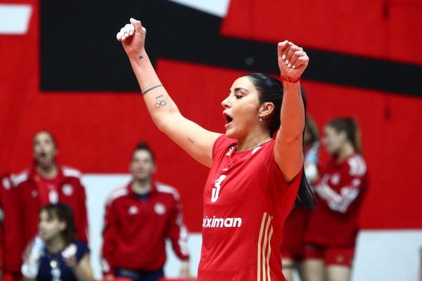 Ολυμπιακός – ΑΟ Θήρας 3-0: Πρώτες και καλύτερες οι Ερυθρόλευκες