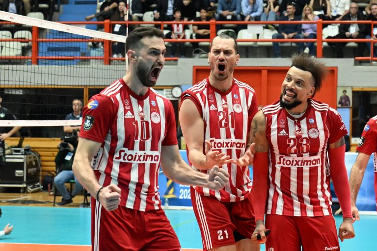 ΠΑΕ Ολυμπιακός: «Στιγμές της δόξας σου, χαρές δικές μας – Συγχαρητήρια Θρύλε»