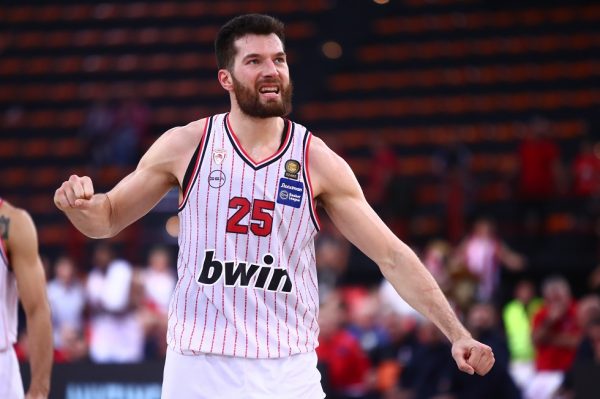 Πίτερς: «Δεν έχει σημασία με ποιον θα παίξουμε στα πλέι-οφ»