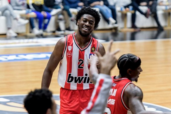 Ο Μιλουτίνοφ, ο Ράιτ και ένας νέος ρόλος