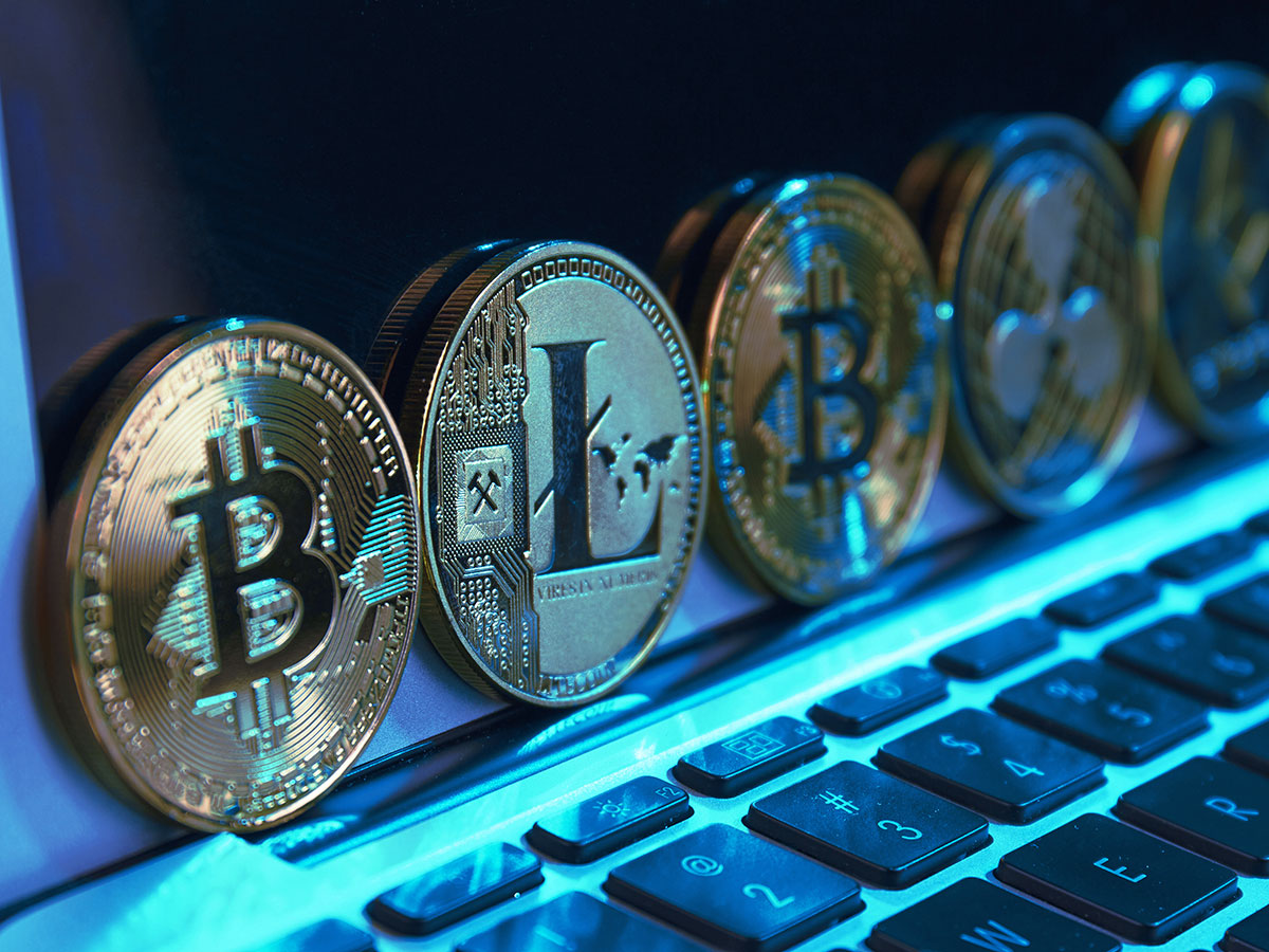 Γιατί επέστρεψε η φρενίτιδα των cryptos - Πόσο ψηλά μπορεί να φθάσει το Bitcoin;