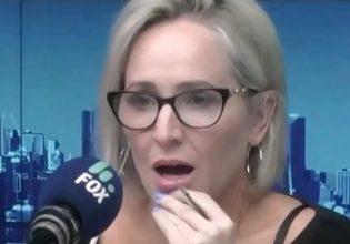 Αυστραλία: Άβολη στιγμή σε ζωντανή ραδιοφωνική εκπομπή – Απέρριψε την πρόταση γάμου της κοπέλας του