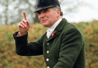 Βρετανία: Θλίψη στο Παλάτι – Πέθανε καλός φίλος του βασιλιά Καρόλου και παραλίγο συμπέθερος