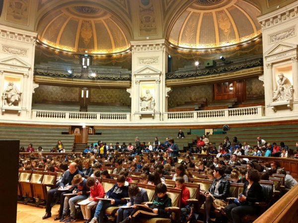 Το πανεπιστήμιο άνευ όρων