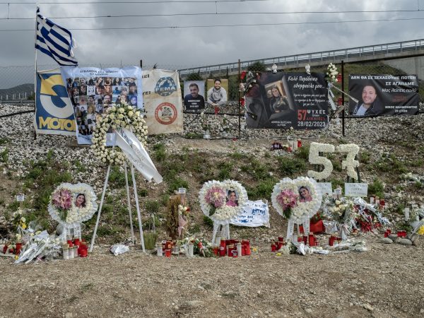 «Δεχόμαστε πόλεμο γιατί ψάχνουμε την αλήθεια για τα Τέμπη», λέει στο in ο αδελφός του θύματος Βάιου Βλάχου