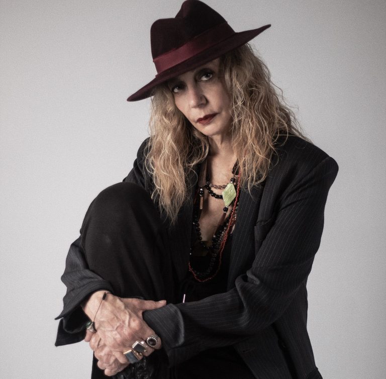 Συναντήσαμε τη Δήμητρα Χατούπη πριν την πρεμιέρα της παράστασης «Τιμάνδρα»