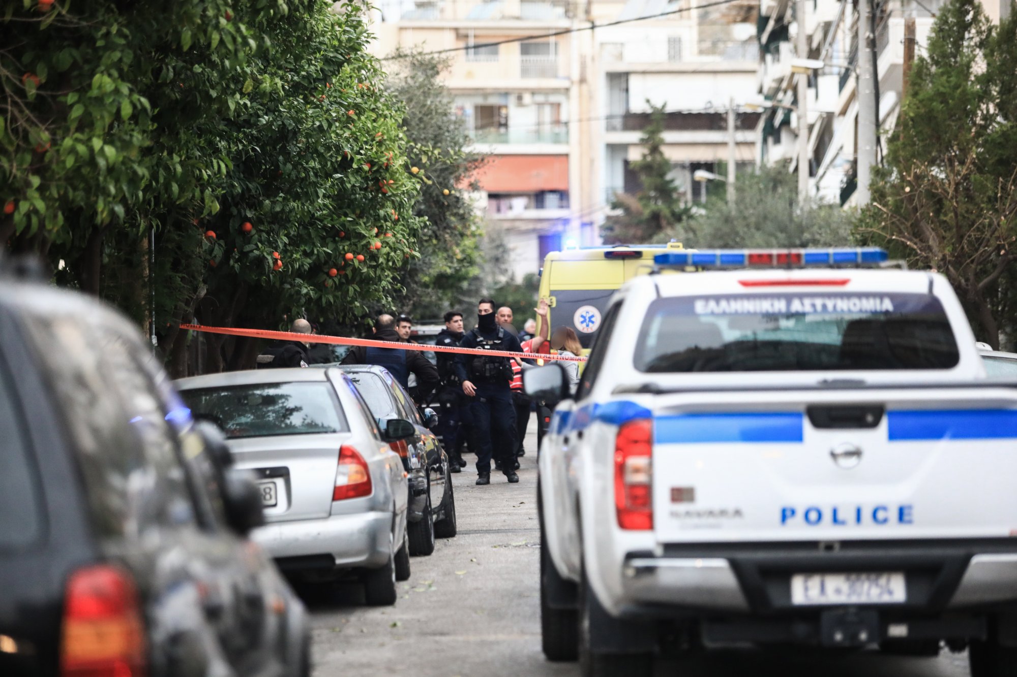 Φονικό στη Νίκαια: Βίαιος και κακοποιητικός ο δράστης - «Έδερνε τη γυναίκα του και την κόρη του»